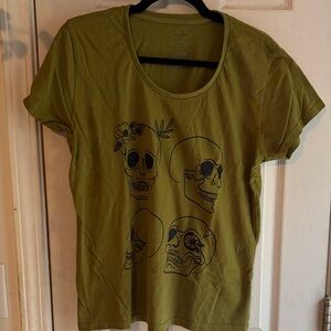 Olive Skull Graphic Women's T-Shirt
